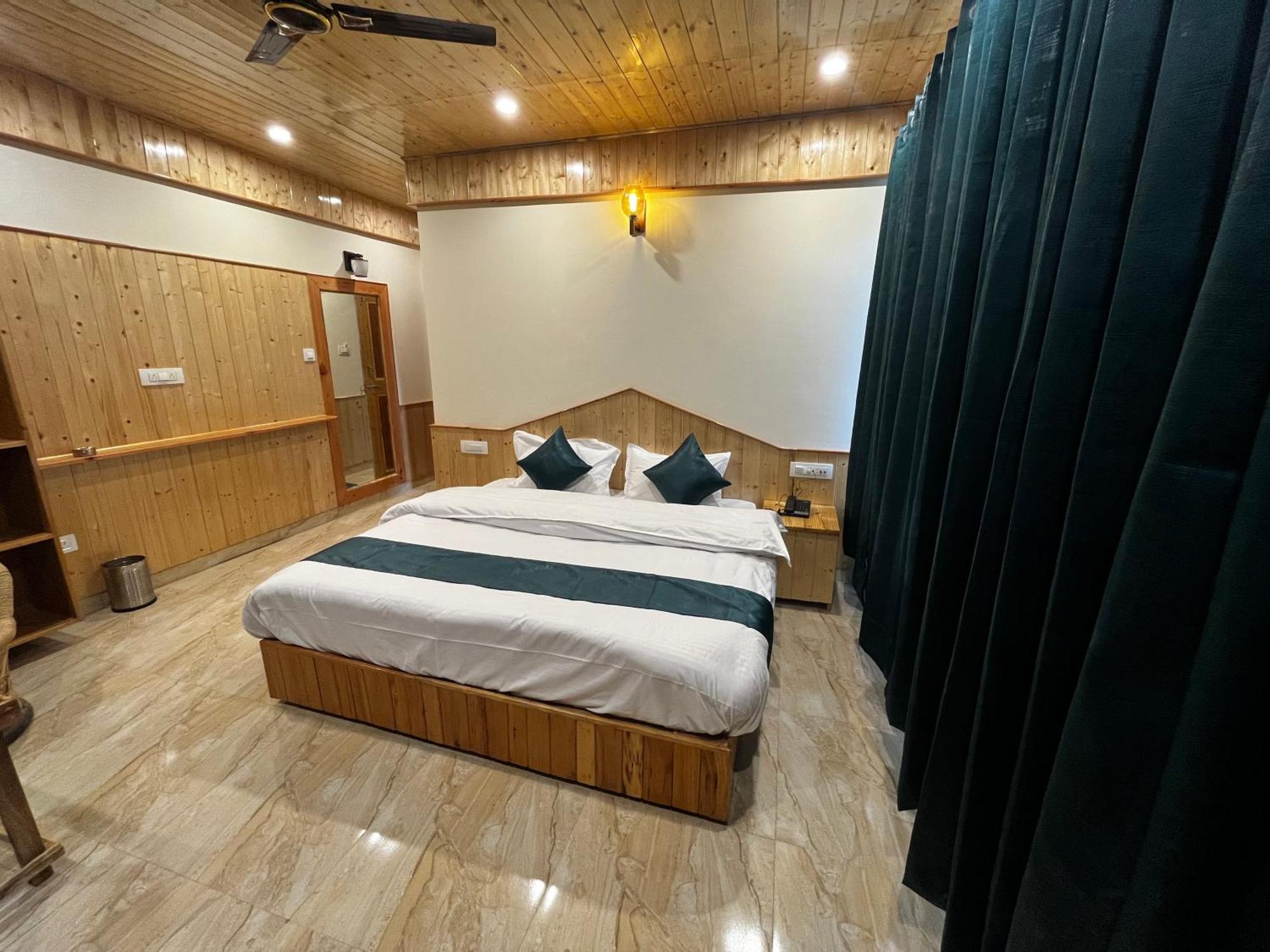 Hotel Mid Orchard Kasol L River Side -Pure Veg Hotel 外观 照片