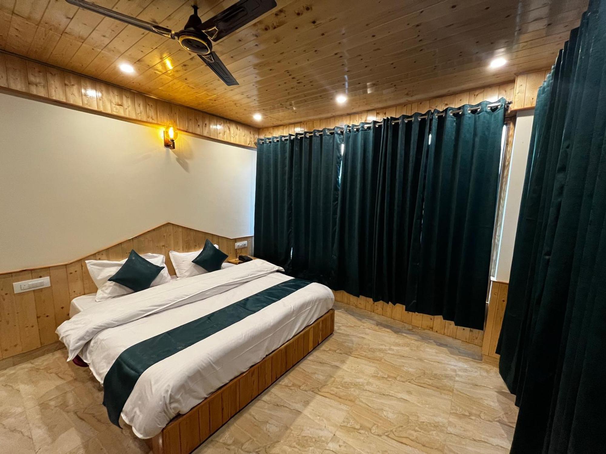 Hotel Mid Orchard Kasol L River Side -Pure Veg Hotel 外观 照片