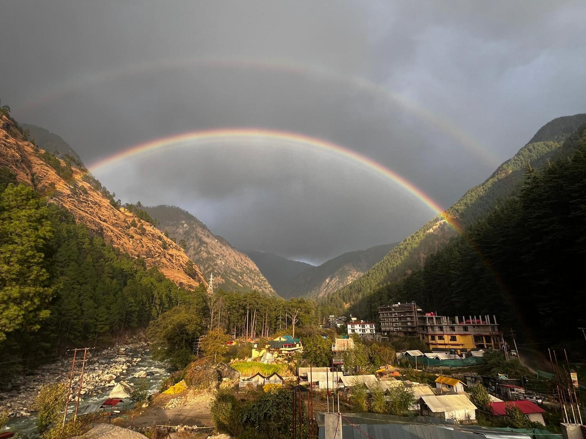 Hotel Mid Orchard Kasol L River Side -Pure Veg Hotel 外观 照片