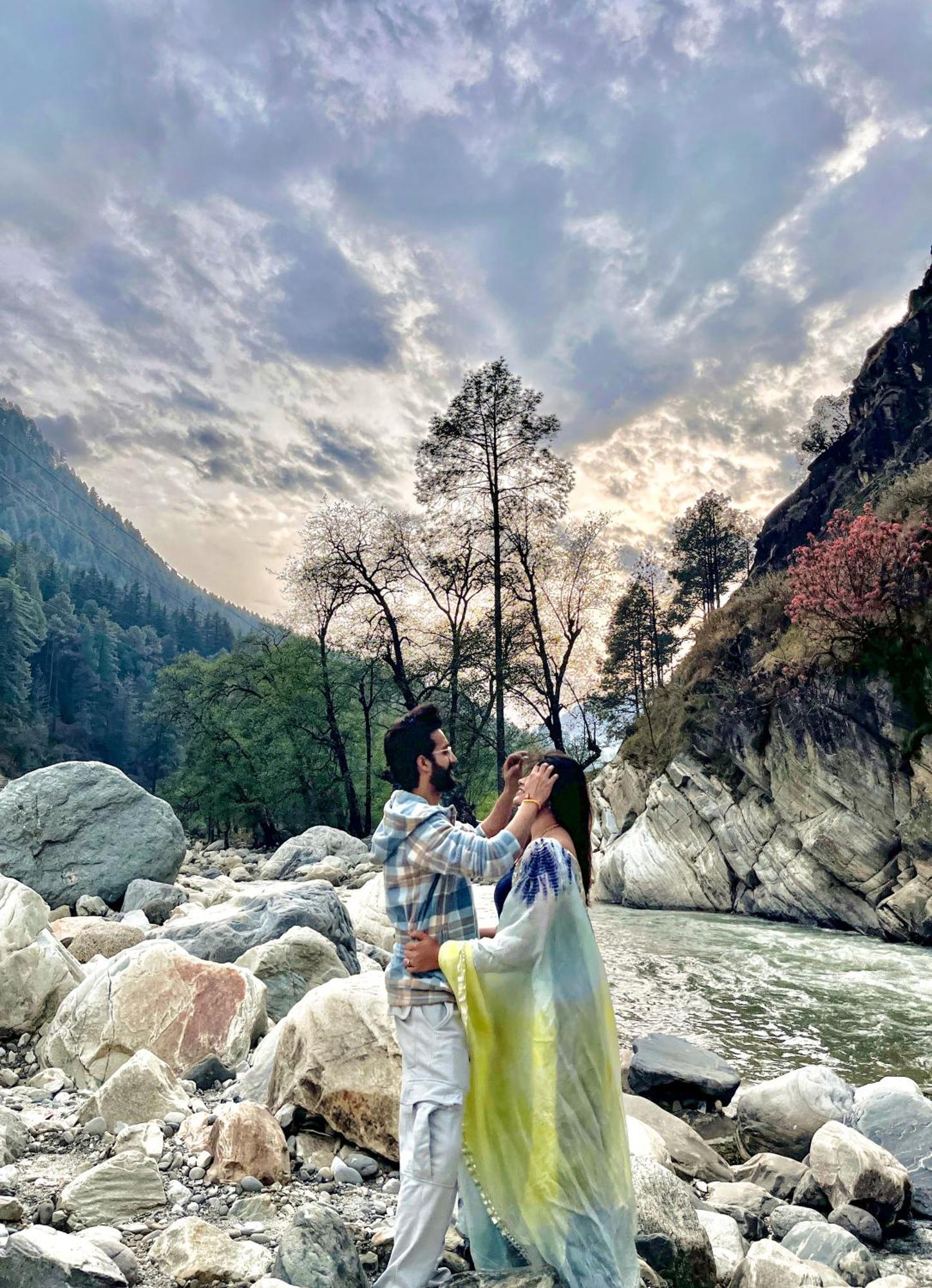 Hotel Mid Orchard Kasol L River Side -Pure Veg Hotel 外观 照片